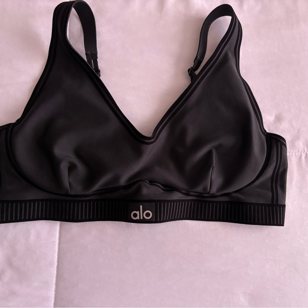 ALO Yoga Black Sports Bra
